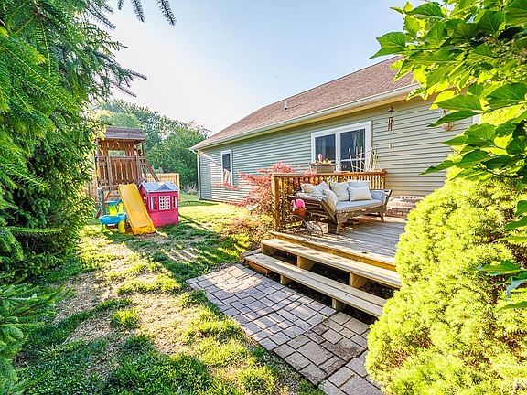 4th image of 1264 W Hedge Apple Ln
