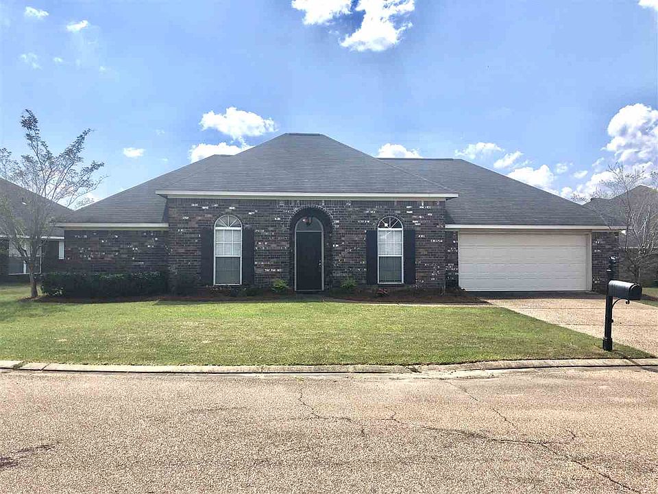1st image of 805 Cottonridge Dr