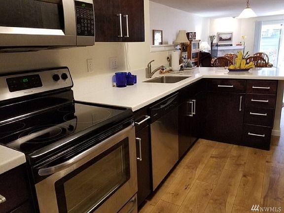 5th image of 742 Kirkland Cir APT E106