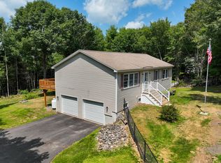 88 Hillcrest Drive Ext, Chelsea, ME 04330