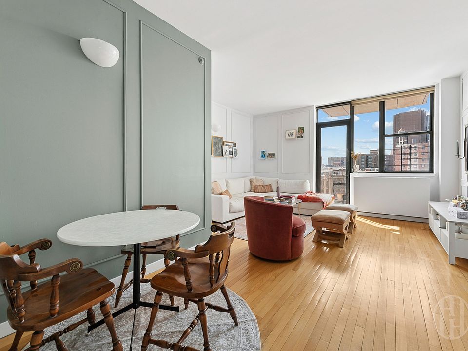 1st image of 352 Cathedral Pkwy #12C