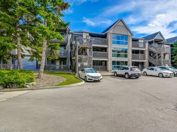 2020 Cleaver Ave #107, Burlington, ON L7M 4C2