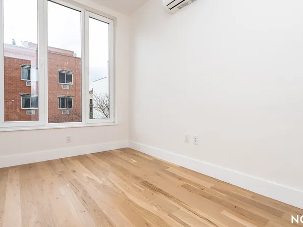 96 Moore Street image 14 of 18