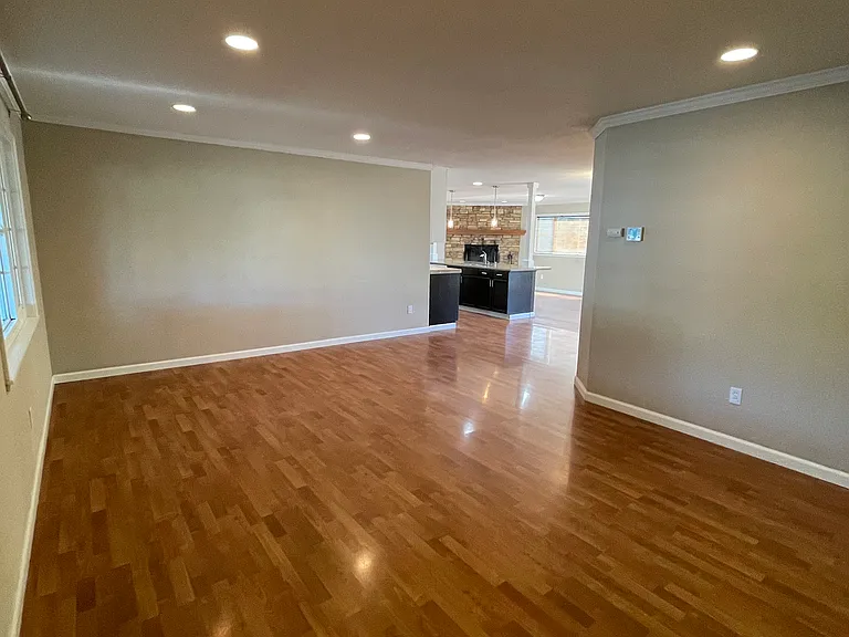 1010 Westway Dr — Photo 20