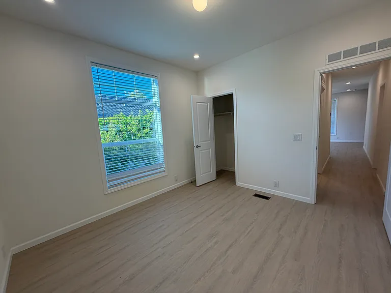 32092 Almaden Blvd — Photo 12