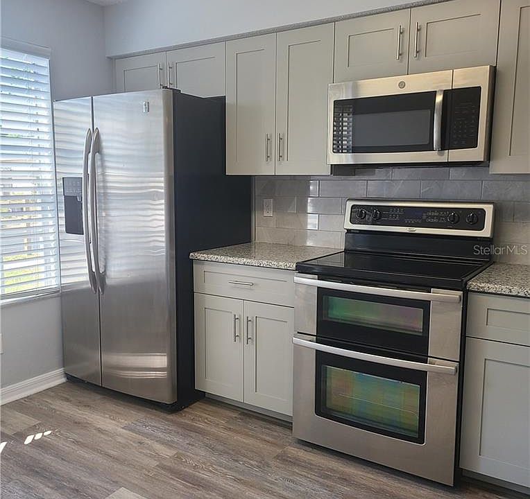 2nd image of 1612 Chatham Cir