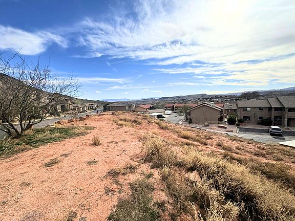 5th image of 1210 W Indian Hills Dr