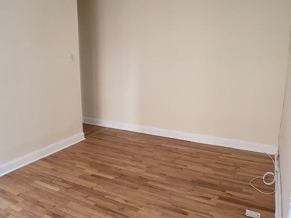3rd image of 631 Edgecombe Ave APT 1D