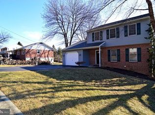 229 W Neversink Rd, Reading, PA 19606