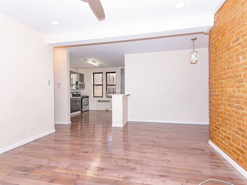 1st image of 20 Crooke Ave #H4