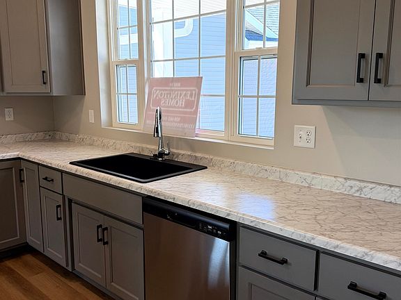 3rd image of 969 Enclave Ct