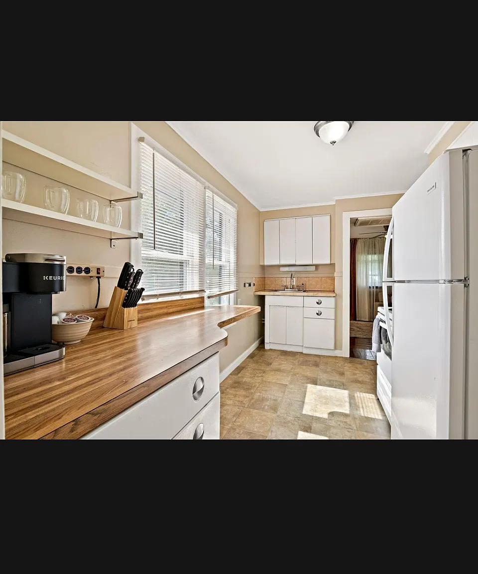 2 bed, 1100 sqft, $2,250 — Photo 4