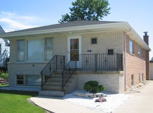 8421 Normandy Ave, Burbank, IL