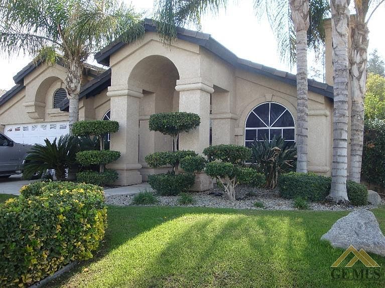 1st image of 10317 Crandon Park Dr