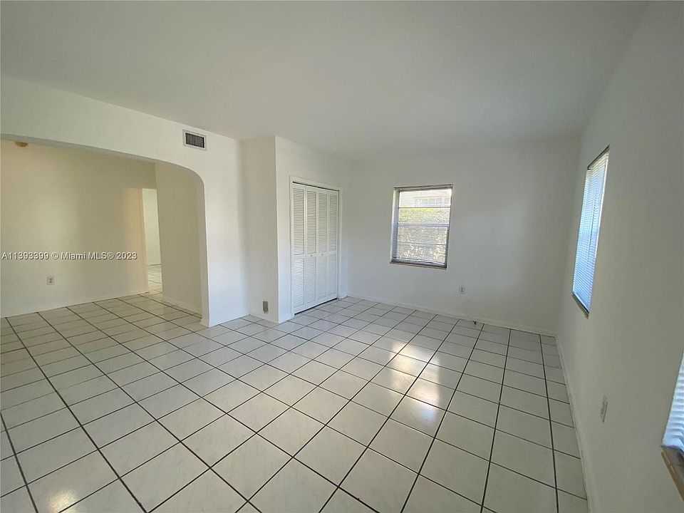 1st image of 33 Madeira Ave #B