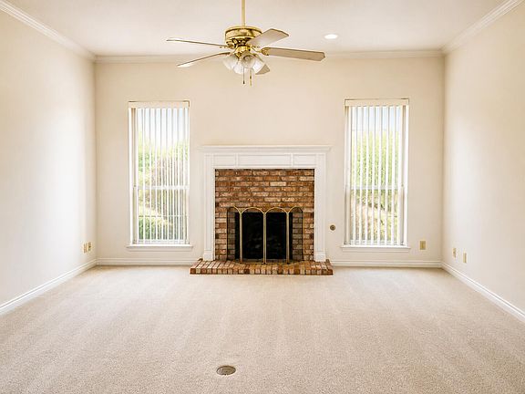5th image of 3405 Windmill Dr