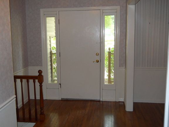 3rd image of 4028 Indian Hills Dr