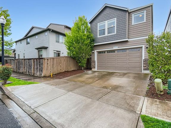 2nd image of 2600 NE 131st Ave