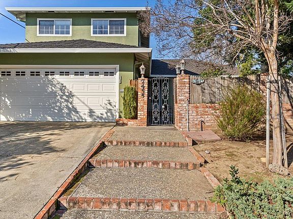 3rd image of 7455 Dumas Dr
