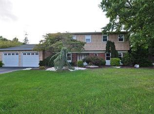 52 Saint Lawrence Way, Marlboro, NJ 07746