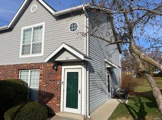128 Country Trace Ct, Saint Peters, MO 63304