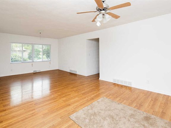 5th image of 6289 Canyon Woods Dr