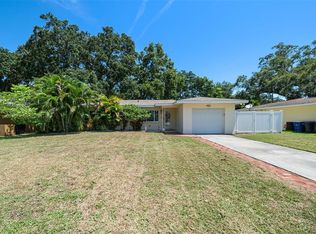 2452 Chaucer St, Clearwater, FL 33765