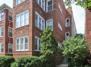3050 W Wilson Ave #3, Chicago, IL 60625