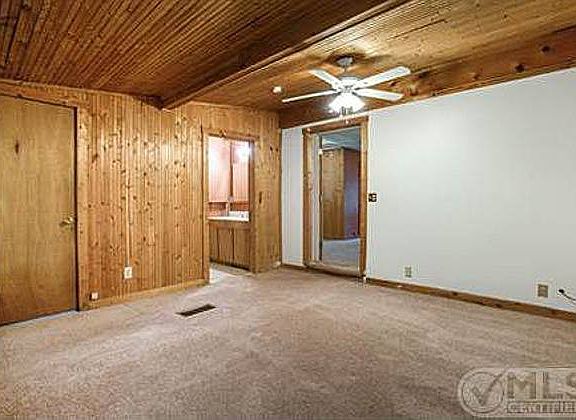 3rd image of 101 Oakwood Dr