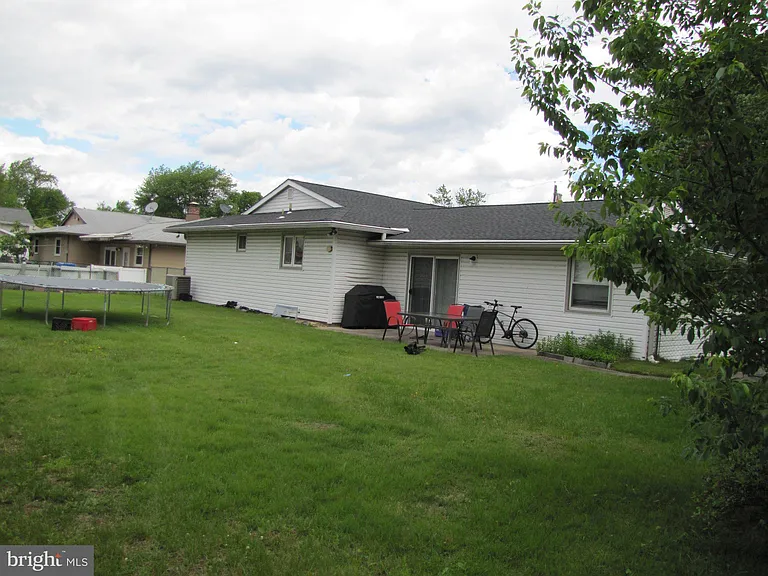 436 S Suffolk Dr — Photo 10