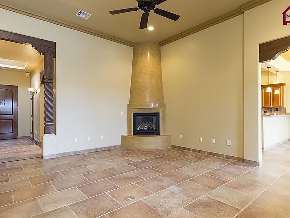 4th image of 4584 Mesa Central Dr