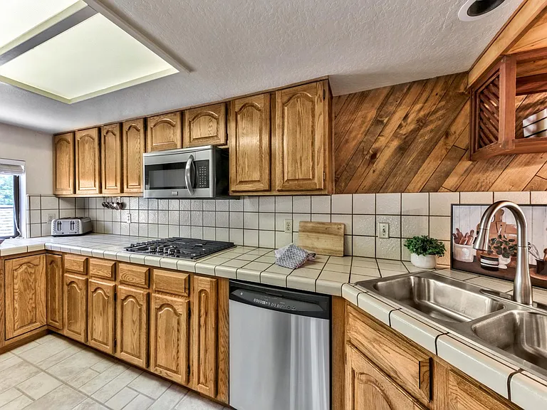 696 Village Blvd #20 — Photo 16