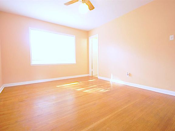 5th image of 1521 Bayram Dr