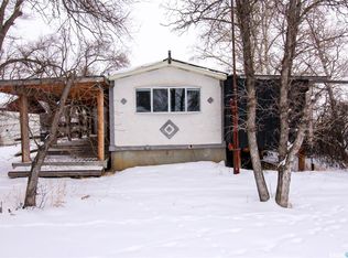 515 2nd Ave S #513, Leader, SK S0N1H0