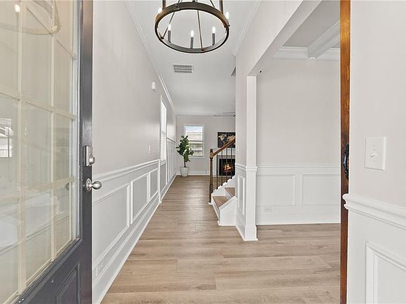 5th image of 4320 Altona Pl