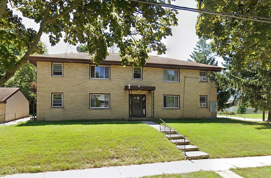 1st image of 559 W College Ave Unit 3