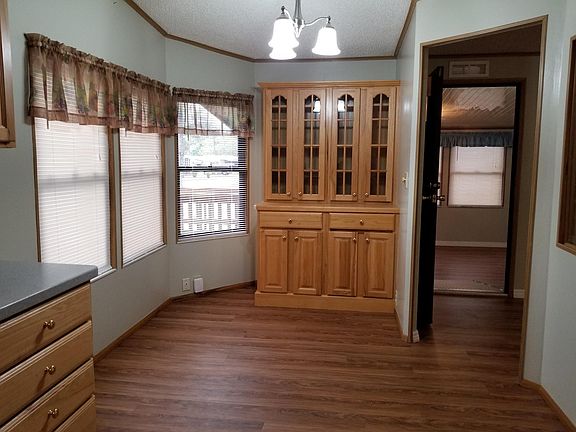 2nd image of 312 Arapaho Trl