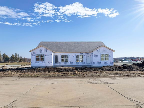 2nd image of 1202 Rock Ridge Cir