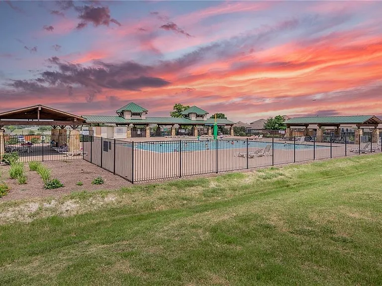 5826 Aviano Rd — Photo 28