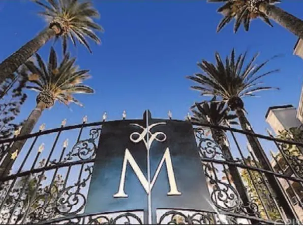 21500 Burbank Blvd APT 304, Woodland Hills, CA 91367