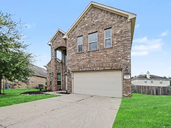 2502 Flowing Palm Ln, Fresno, TX 77545