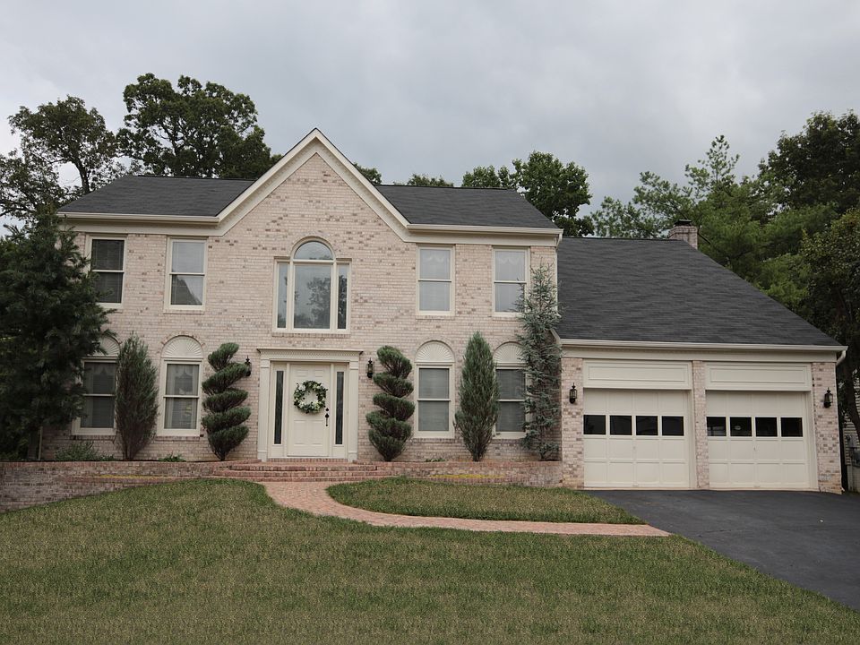 1st image of 17 Summerwood Dr