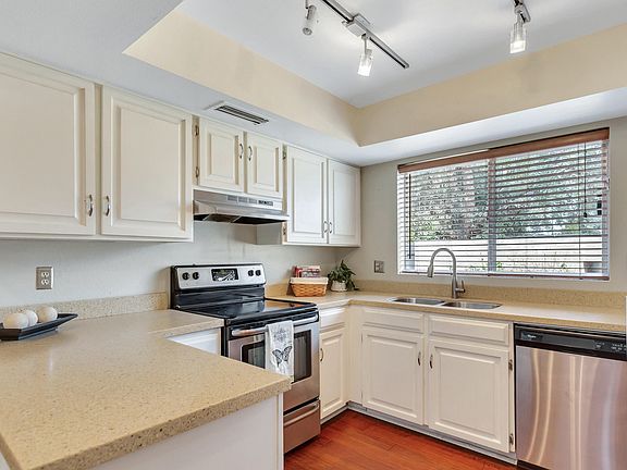 5th image of 6226 N 22nd Dr