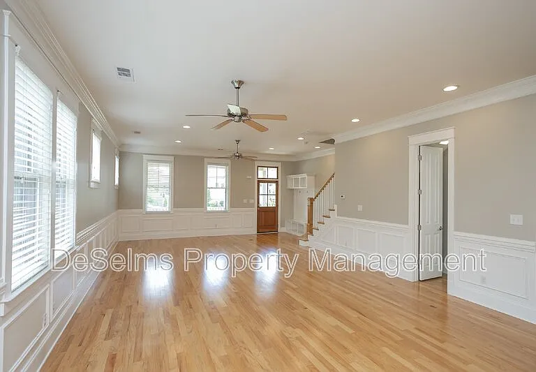 3866 Somers Ln — Photo 12