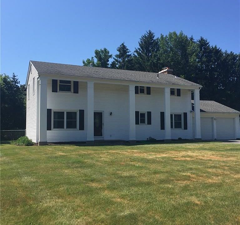 1st image of 633 Fairmont Dr