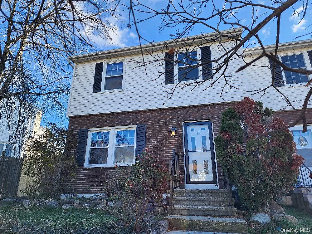 3 bed, 1.5 bath, 1232 sqft, $3,250 — Photo 1