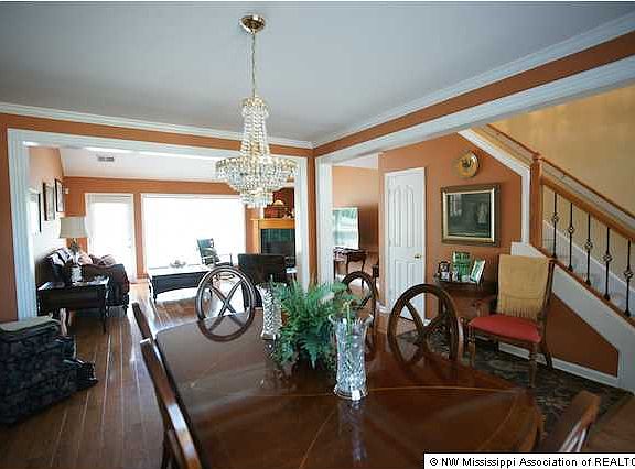 3rd image of 7451 Lauren Ln