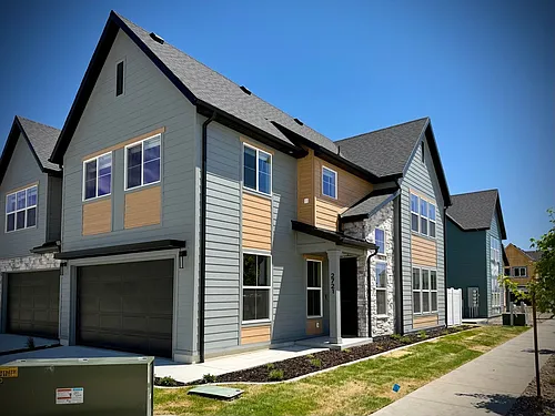 2721 W 2775 N #141 Photo 1