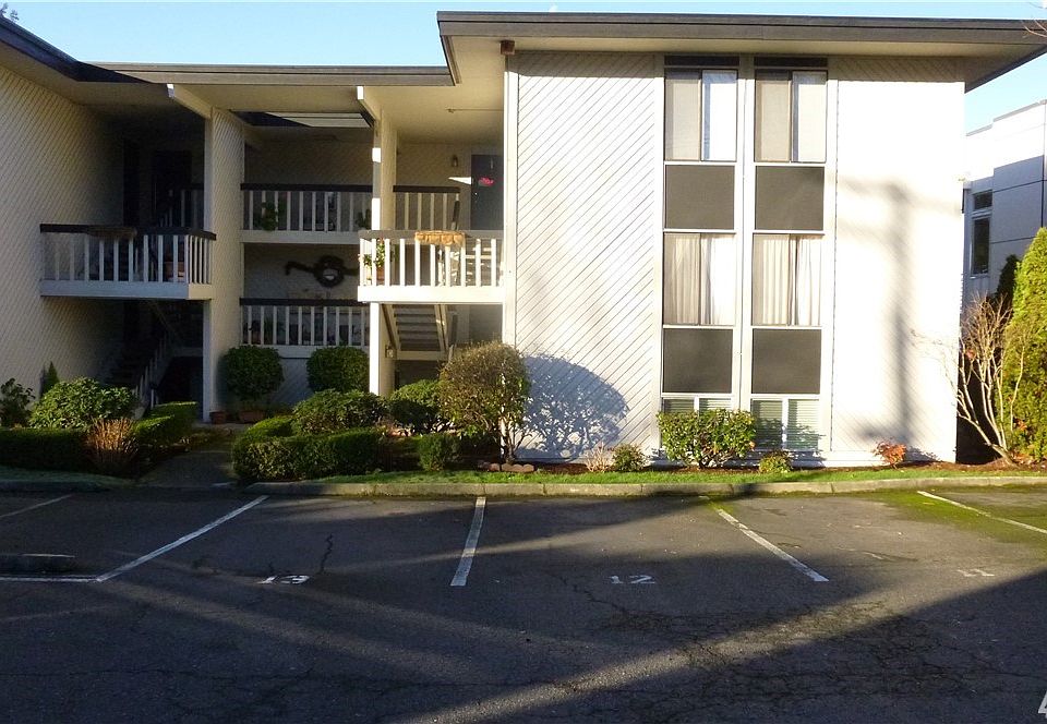1st image of 6627 Lakeview Dr APT A204