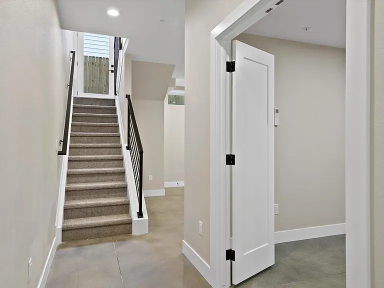 1327 Jersey St #3 — Photo 21